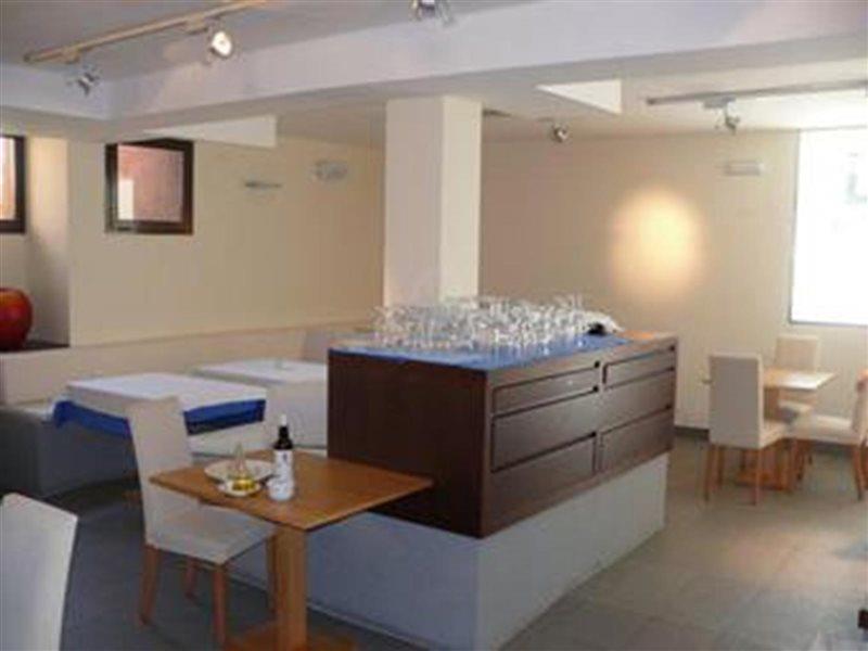 Axarquia Beach Hotel Almayate Bajo Restaurant photo
