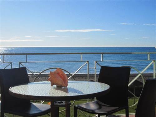 Axarquia Beach Hotel Almayate Bajo Exterior photo